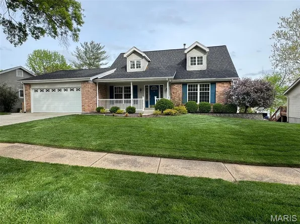 664 Dougherty Estates Dr, Ballwin, MO 63021