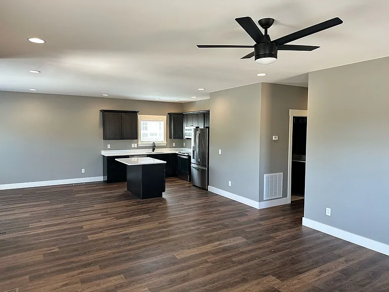 350 Johnson Rd — Photo 3