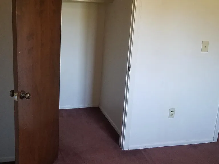 1360 Paul Ct — Photo 4