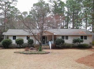 425 E Ohio Ave, Southern Pines, NC 28387