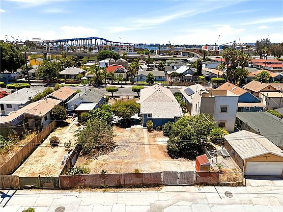 3rd image of 1832 Julian Ave Lot 8