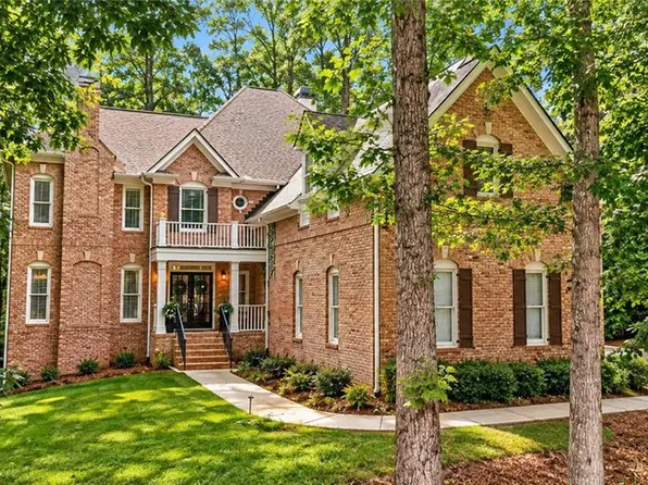 3920 Little Falls Dr, Cumming, GA 30041