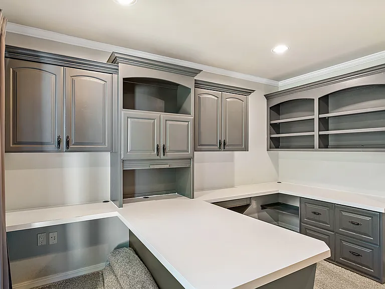3234 N Nuova Ave — Photo 4