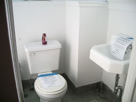 4th image of 8120 E Jefferson Ave #59/5L