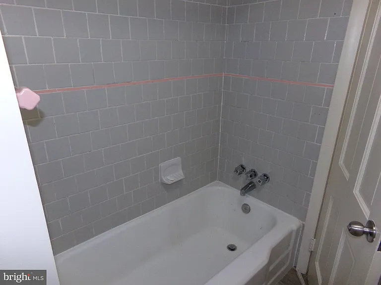 276 E Main St #1 — Photo 10