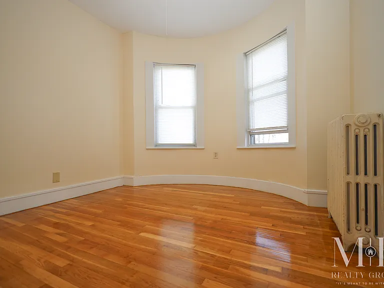 110 Murdock St #2 — Photo 10