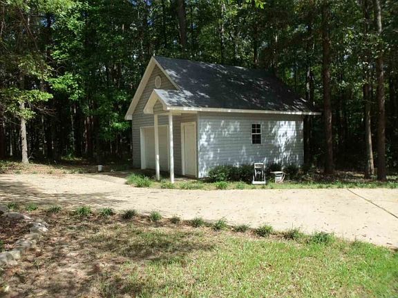 5th image of 4511 Pine Lake Dr