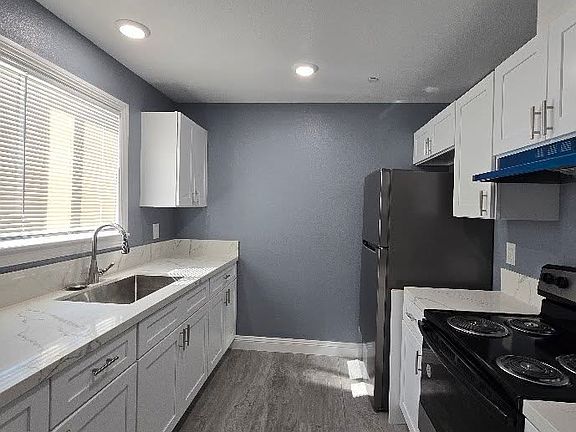 2nd image of 1120 E Fedora Ave APT 202