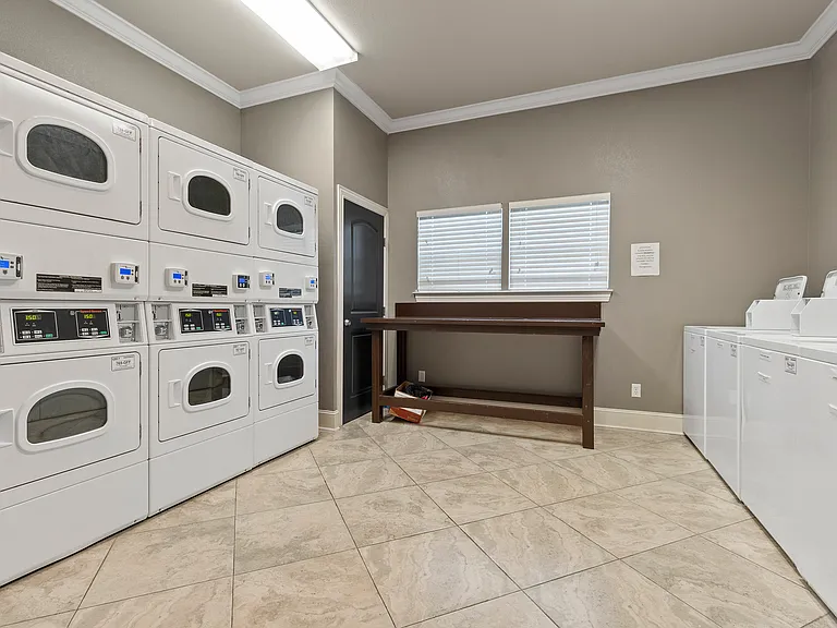 Cypress Creek Apartments — Photo 18