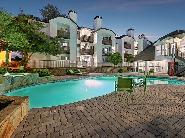 Villas on Rosemeade West — Photo 19