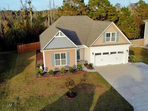 490 Avendale Drive, Rocky Point, NC 28457