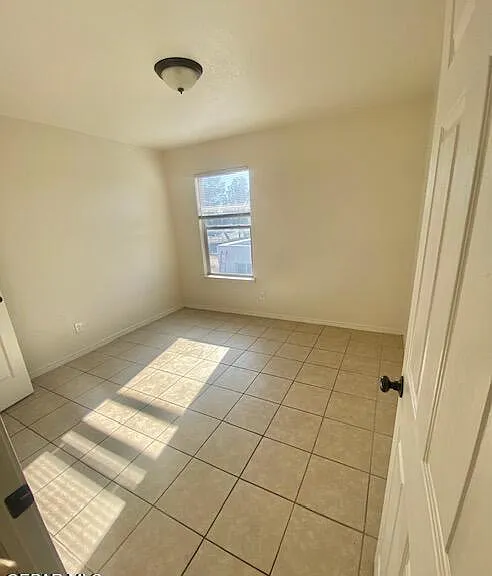 545 East Rd #B — Photo 16