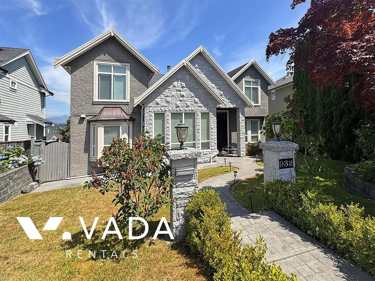 932 Chestnut Street New Westminster — Photo 1