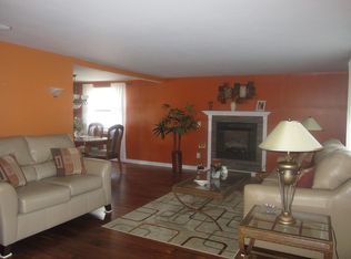 5050 Express Dr S, Ronkonkoma, NY 11779