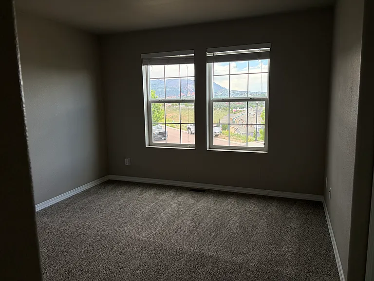 445 Eclipse Dr — Photo 13