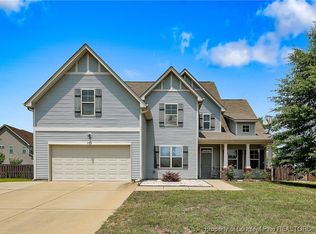 290 Highgrove Dr, Spring Lake, NC 28390