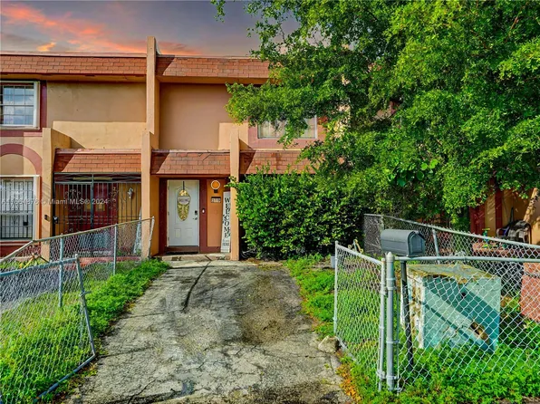 2779 NW 193rd Ter, Miami Gardens, FL 33056