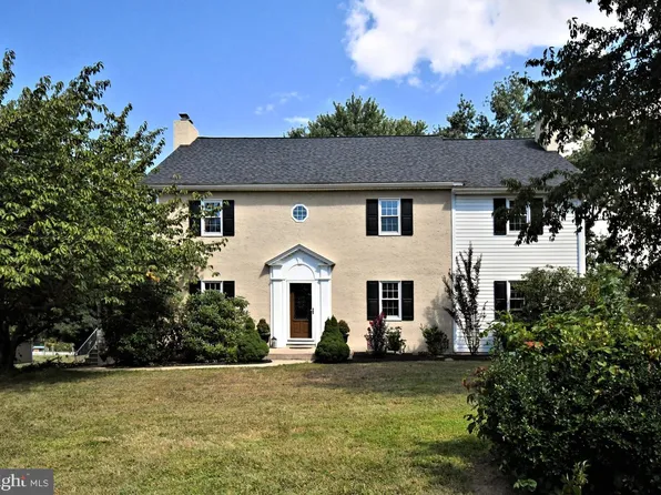 204 Neiffer Rd, Schwenksville, PA 19473