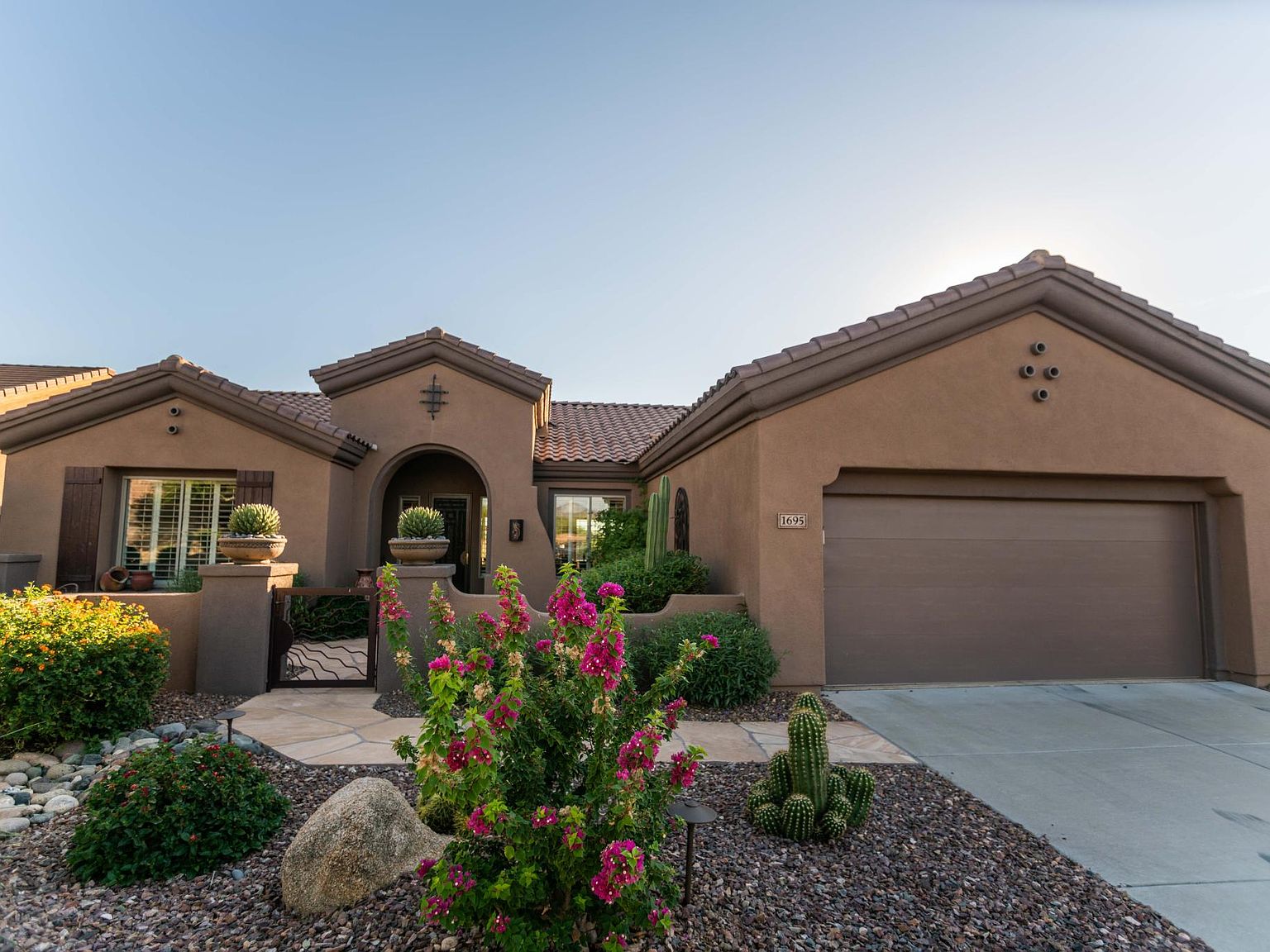 1695 W Ainsworth Dr, Phoenix, AZ 85086 Zillow