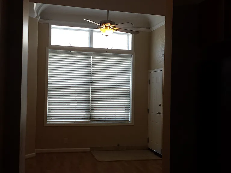 430 N Washington Ave — Photo 15