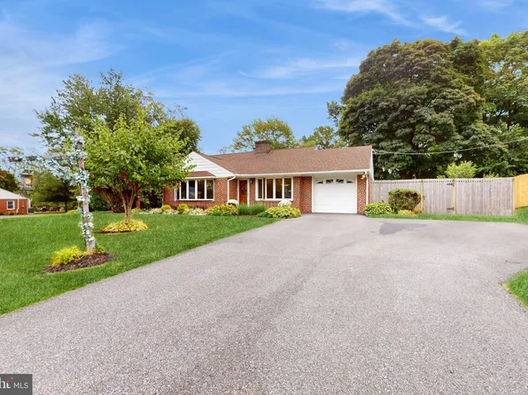 209 W Knowlton Rd, Media, PA 19063