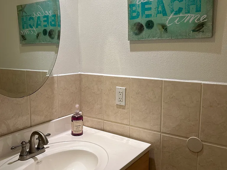 1007 Comanche St — Photo 23