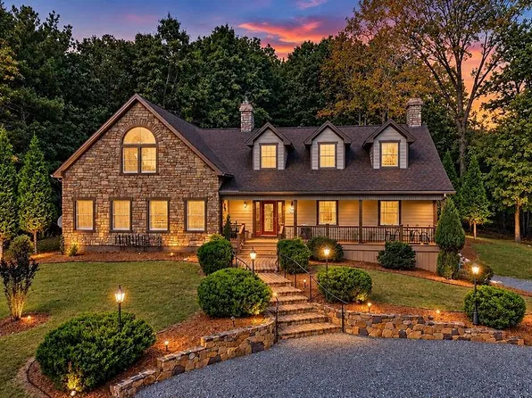 1755 Still House Dr, Lexington, VA 24450