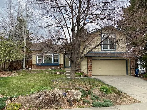 581 W Arrowhead St Photo 1