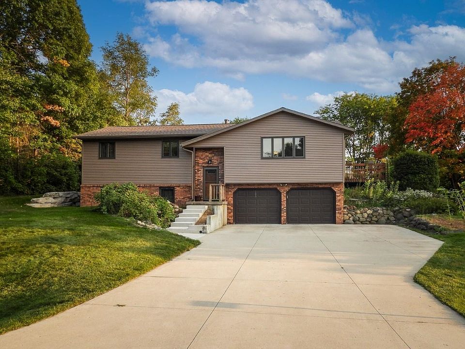 1st image of 3771 Sunny Wood Dr