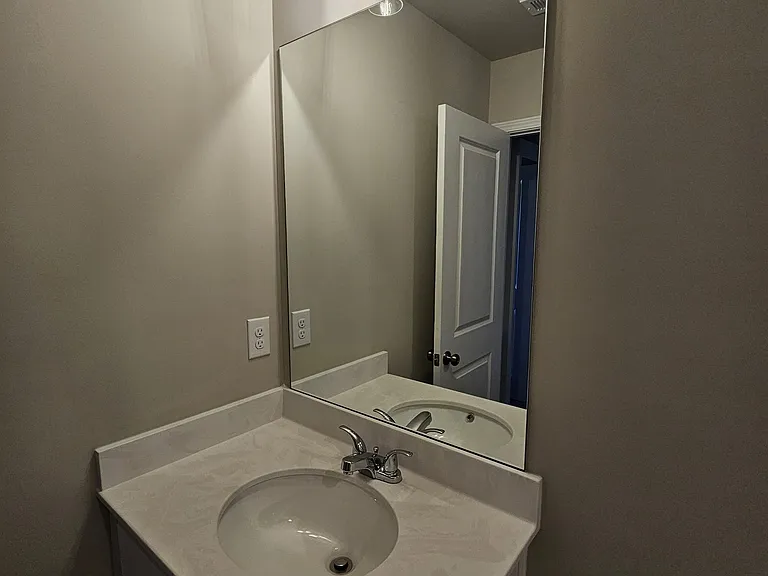 4 Silver Ln — Photo 16