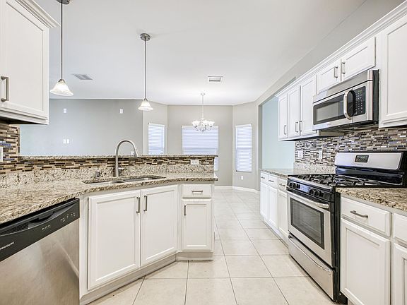 2nd image of 13867 Sandy Pine Way