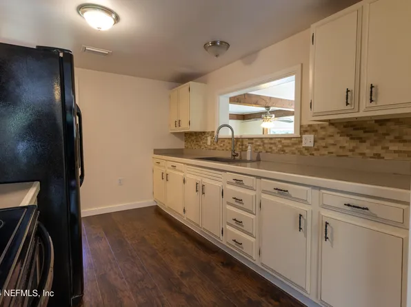 8350 STATE ROAD 100, Melrose, FL 32666