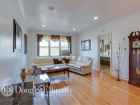 3rd image of 141 Wyckoff Pl APT 5A