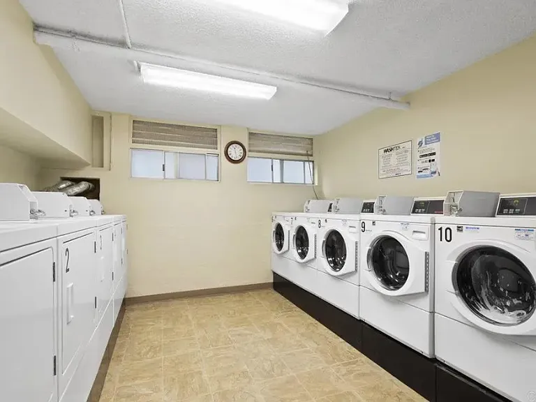 1907 Robinson Ave #106 — Photo 15