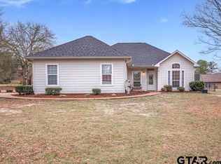 274 Sonora Ln, Holly Lake Ranch, TX 75765