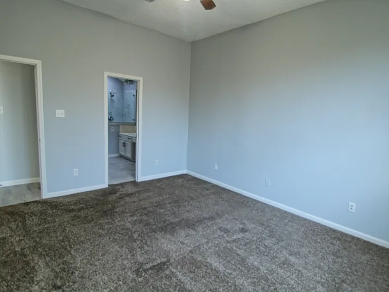 6418 Wildhaven Dr — Photo 17
