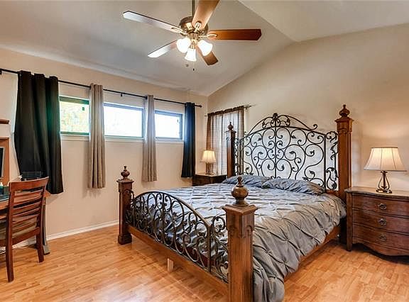 5th image of 501 Greenwich Pl
