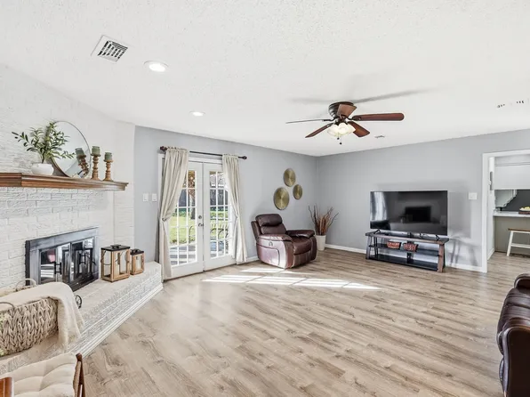 816 Ruidoso Dr, Saginaw, TX 76179