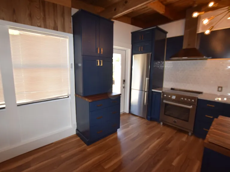 1918 Sunset Ln — Photo 16