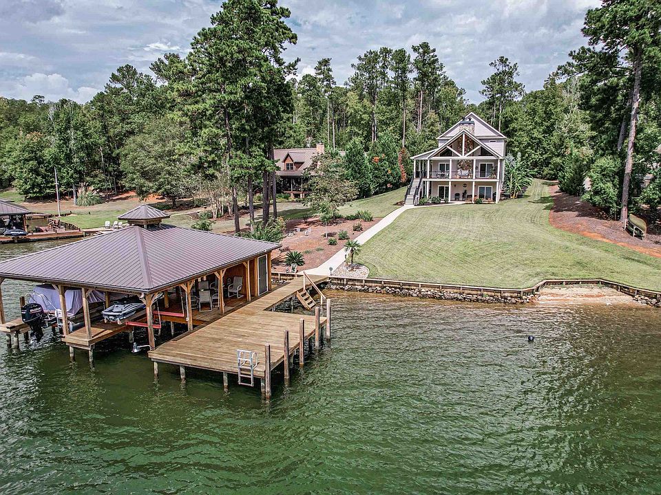 1st image of 143 Island Creek Dr NE