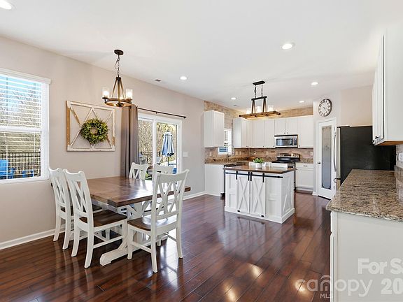 3rd image of 509 Bertram Rd
