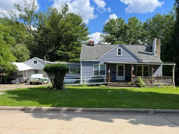 164 Forest Dr, Bedford, OH 44146