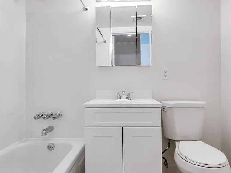 Elevate your lifestyle at Lakeshore Preserve with modern bathrooms featuring sleek finishes and spacious layouts. Enjoy comfort and convenience in a serene setting. Schedule your tour today and take the first step toward your new home!