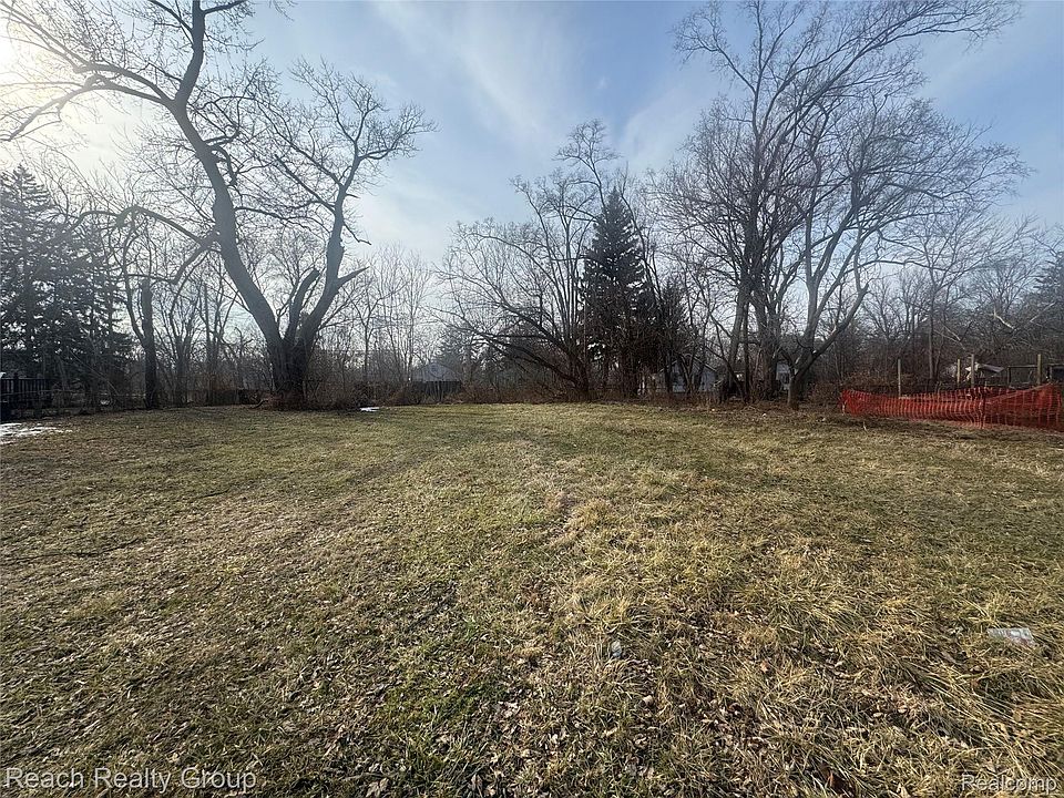 1st image of 14199 Burt Rd