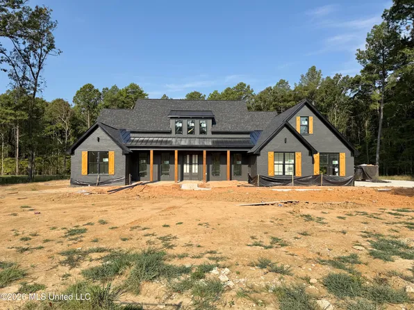 319 Grace Acres Dr, Brandon, MS 39047