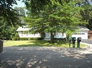 365 King Arthur Dr, Zanesville, OH 43701