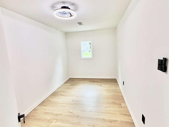 5th image of 2070 Mallard Way