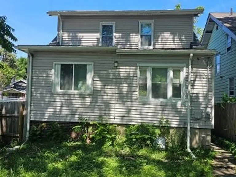 695 Algonquin St — Photo 8