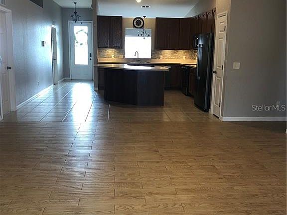 5th image of 139 Majestic Gardens Ct