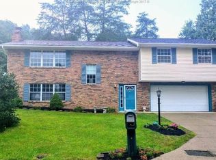 5305 Morning Dove Ln, Cross Lanes, WV 25313